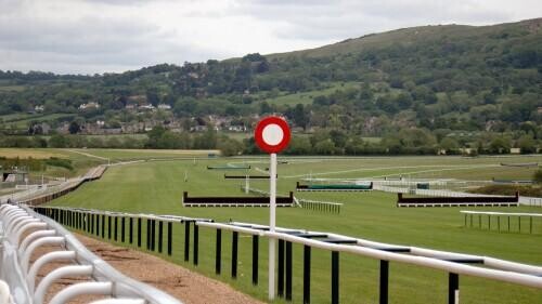 Glenfarclas Cross Country Handicap Chase Preview, Tips, Runners & Trends (November Meeting)