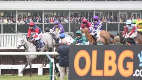 Paddy Power Gold Cup Preview, Tips, Runners & Trends (November Meeting)