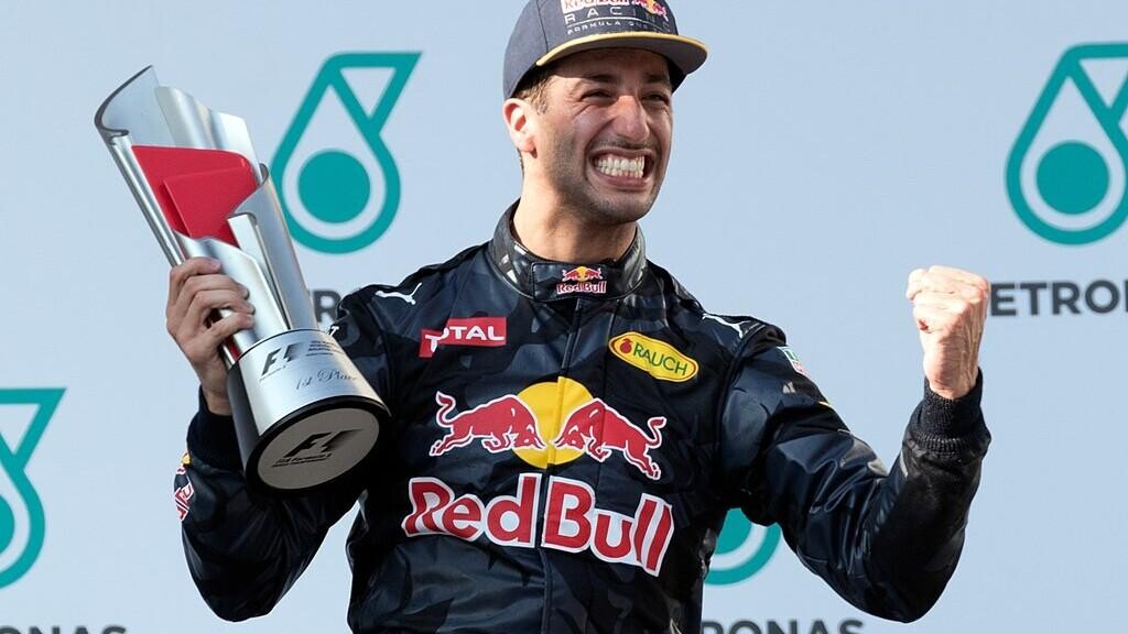 Daniel Ricciardo Next Role Betting Odds: Ricciardo ONLY 2/5 to remain ...