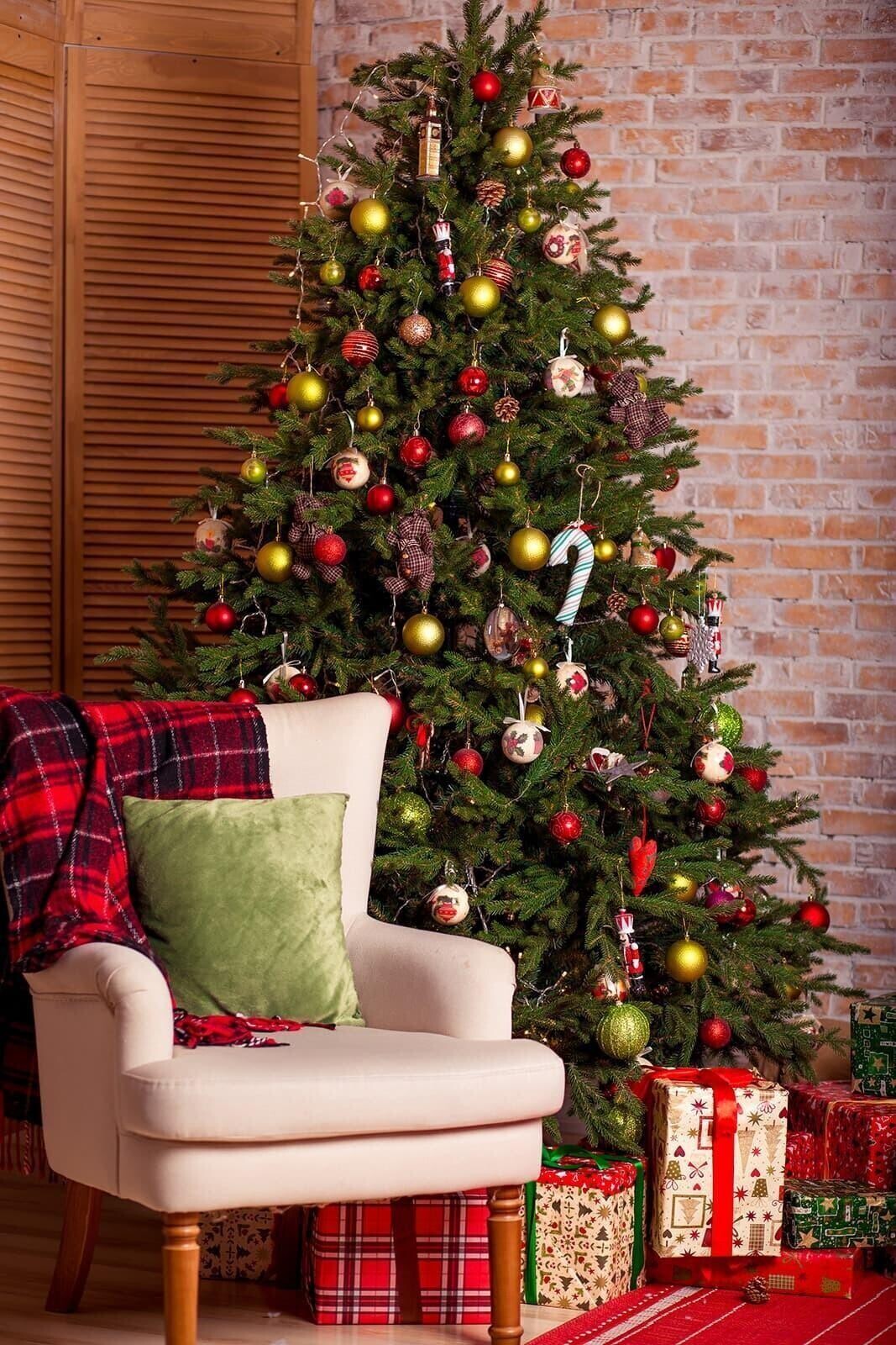 Christmas Armchair & Tree