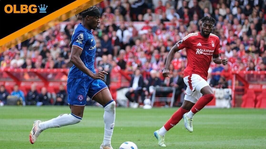Noni Madueke of Chelsea seen in action with Ibrahim Sangare of Nottingham Forest during the Premier League 2024/25 match between Nottingham Forest FC and Chelsea FC at the City Ground