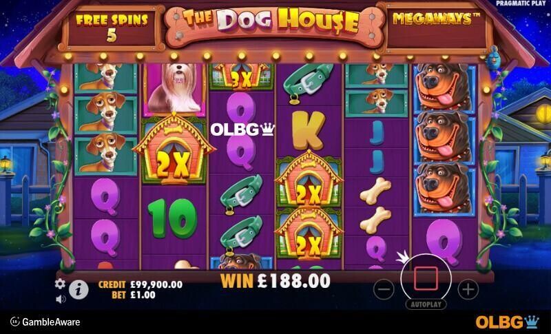 The Dog House Megaways slot Sticky Wilds feature screenshot