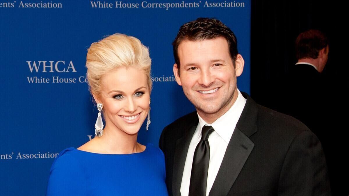 Washington May 3 - Tony Romo and wife Candice Crawford arrive at the White House