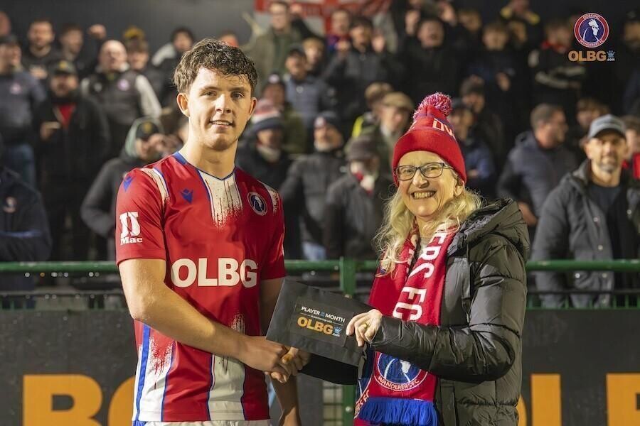 Pat Casey wins Dorking Wanderers Player of the Month for January