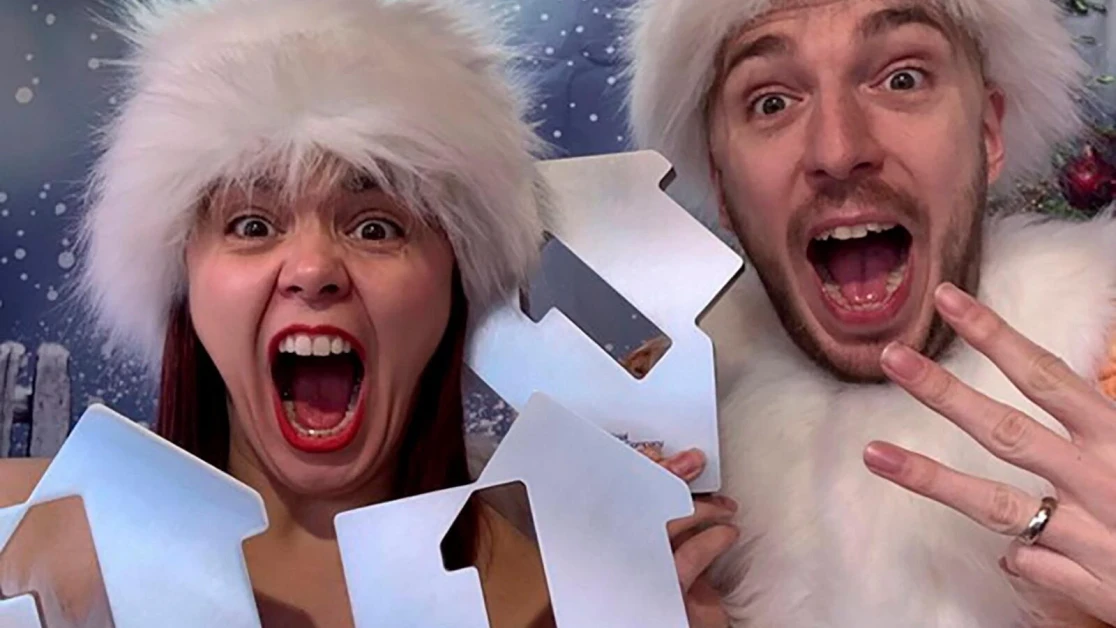 UK Christmas Number One 2022 Betting Odds: LadBaby now ODDS ON with bookies to be this year's Christmas Number One and achieve the feat for the FIFTH YEAR in a row! UK Christmas Number One 2022 Betting Odds: LadBaby now ODDS ON with bookies to be this year's Christmas Number One and achieve the feat for the FIFTH YEAR in a row!