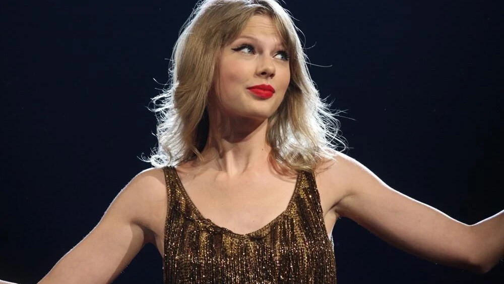 Will Taylor Swift and Matty Healy announce engagement before end of 2023? Bookies say there's a 40% CHANCE they will! Will Taylor Swift and Matty Healy announce engagement before end of 2023? Bookies say there's a 40% CHANCE they will!
