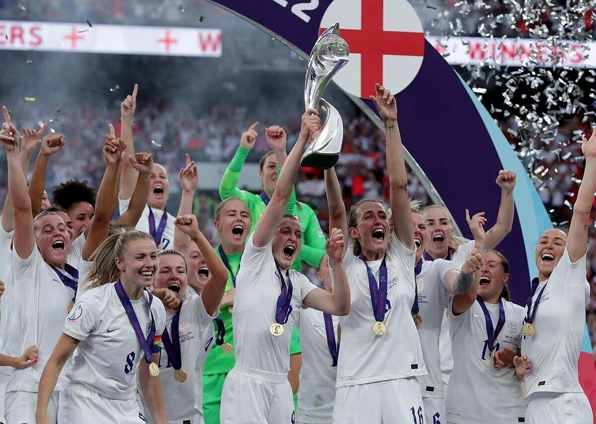 England team celebrating victory