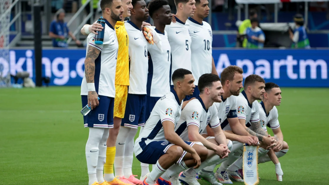 Does Squad Consistency Breed Success in Football? Does Squad Consistency Breed Success in Football?