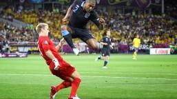 🎤 Glen Johnson Exclusive Interview with OLBG