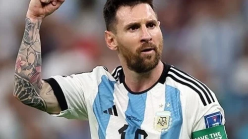 Lionel Messi Next Club Betting Odds: Messi now just 1/2 to stay at PSG next season following BOOING from own fans before defeat to Rennes at the weekend!