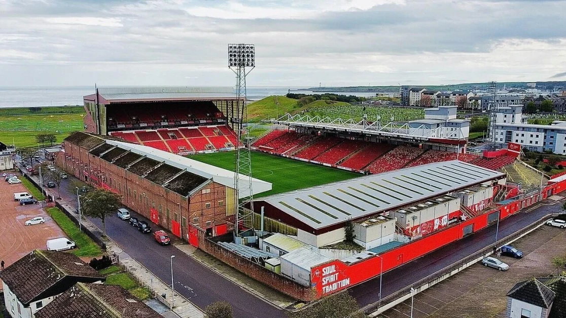 Next Aberdeen Manager Betting Odds: Chris Wilder back into ODDS-ON FAVOURITE at 1/2 to take over at Pittodrie next as odds drift on Czeslaw Michniewicz! Next Aberdeen Manager Betting Odds: Chris Wilder back into ODDS-ON FAVOURITE at 1/2 to take over at Pittodrie next as odds drift on Czeslaw Michniewicz!