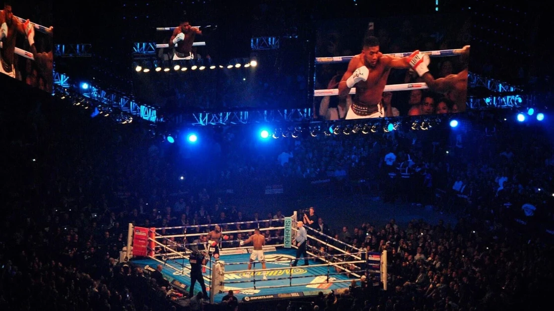 Boxing Betting Odds: There's a 22% CHANCE that Tyson Fury fights Anthony Joshua this year according to the latest bookmaker odds! Boxing Betting Odds: There's a 22% CHANCE that Tyson Fury fights Anthony Joshua this year according to the latest bookmaker odds!