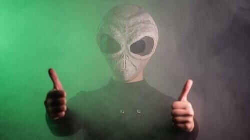 Sportsbooks give +900 Betting Odds For Aliens on Earth Before 2024!