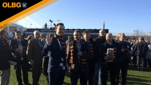 Elite Hurdle Preview, Tips, Runners & Trends