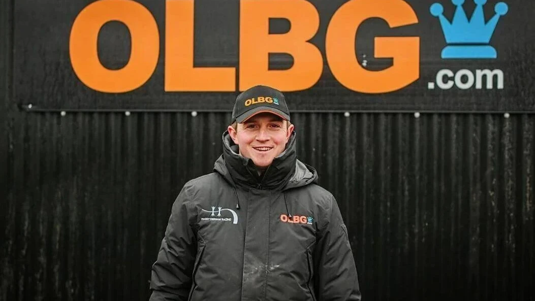 Harry Derham Targets Aintree Grade 1 with Kluv De Reve After Kempton Win Harry Derham Targets Aintree Grade 1 with Kluv De Reve After Kempton Win