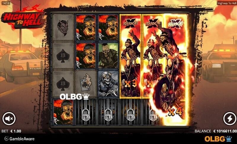 Highway to Hell slot xNudge Wilds feature screenshot
