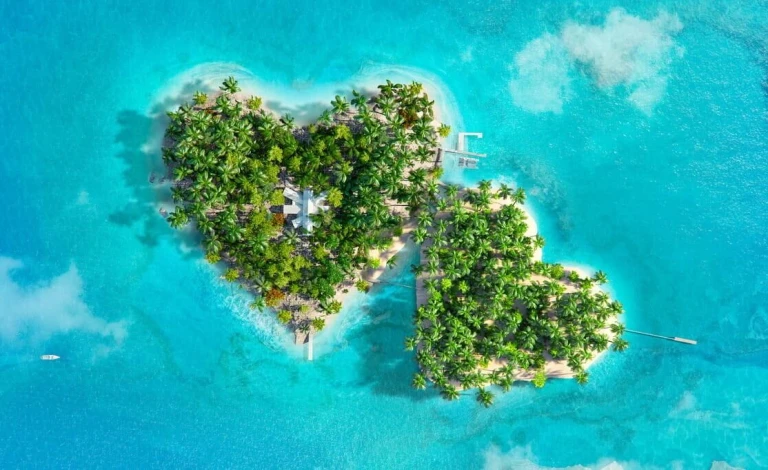 Love Island Betting Odds: Lochan Nowacki & Whitney Adebayo's odds