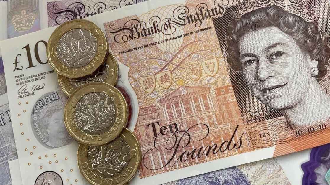 Will there be a recession in the UK in 2022? There's now a 66% CHANCE that it happens according to bookmakers! Will there be a recession in the UK in 2022? There's now a 66% CHANCE that it happens according to bookmakers!