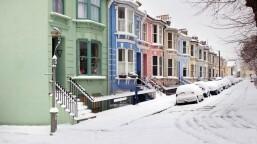 White Christmas Betting Odds: Bookies give a 55% chance that there will be a WHITE CHRISTMAS in the UK this year after ODDS SLASHED!