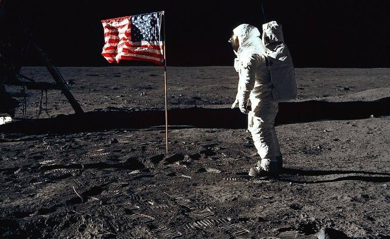OLBG Odds say there's an 11/8 chance that we see a PERSON ON THE MOON by 2030!