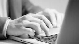 How Competitive is The Horse Race?