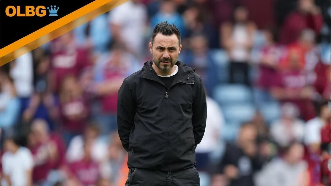 Manager of Brighton and Hove Albion Roberto De Zerbi during the Premier League match between Aston Villa and Brighton and Hove Albion at Villa Park