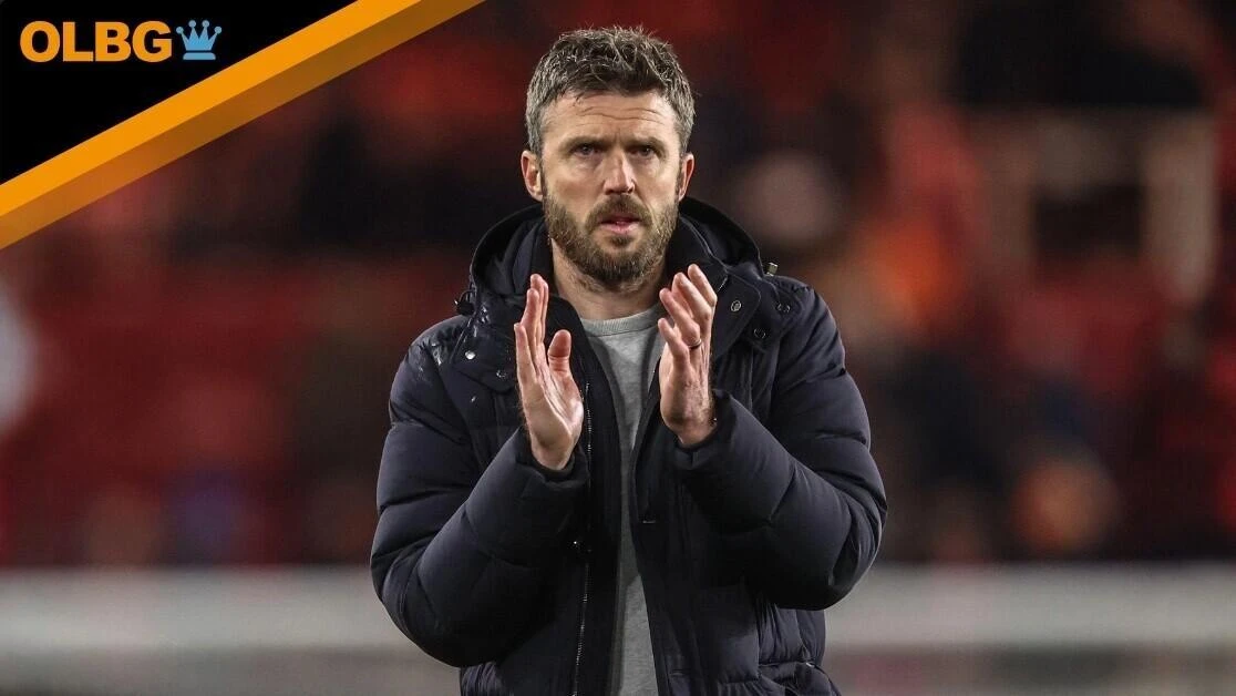 Michael Carrick manager of Middlesbrough applauds the fans after the game during the Sky Bet Championship match Middlesbrough vs Leeds United at Riverside Stadium, Middlesbrough, United Kingdom